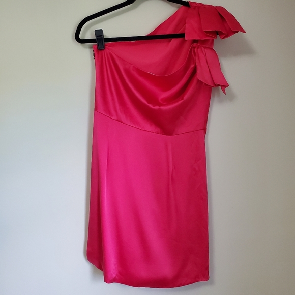 Alice + Olivia Malita One-Shoulder Ruched Mini Dress Size 10 - Picture 3 of 6